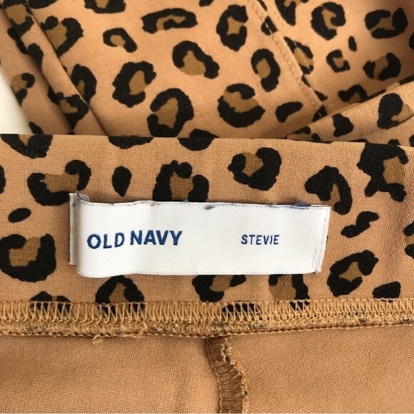 Old Navy Leopard Print Stevie Pants Brown Black Skinny Pull On Women Medium - Picture 4 of 11